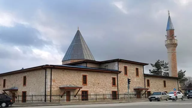 PİR HÜSEYİN BEY CAMİİ