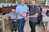 2026 YILI İLK MAHSÜL GETİREN ÜRETİCİMİZİN HEDİYESİ TAKTİM EDİLDİ